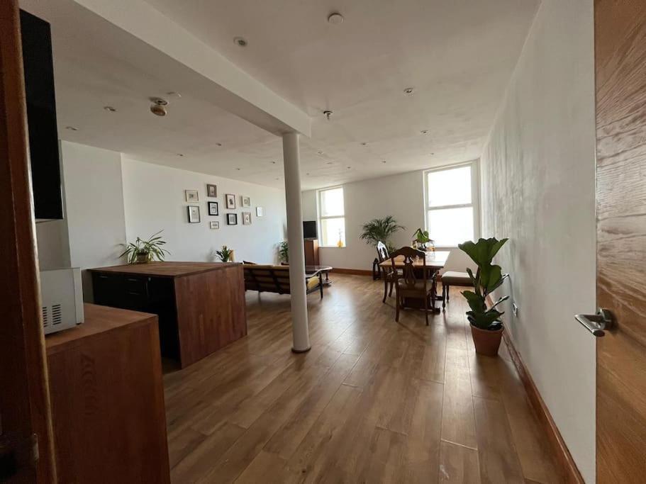Margate Sea Front Apartment Esterno foto